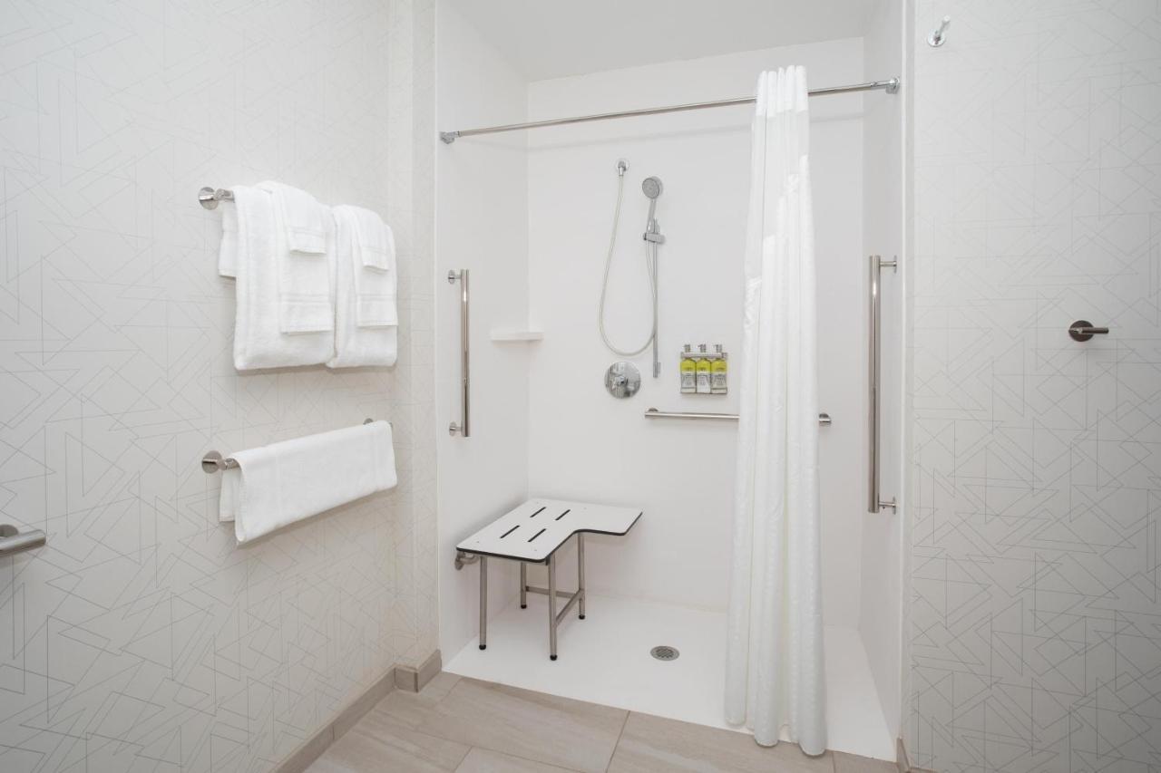 Hotel Express & By Ihg Idaho Falls