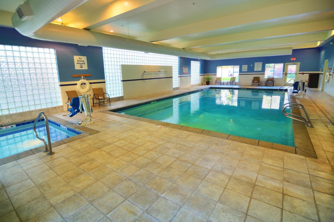 Hotel Express & By Ihg 2*