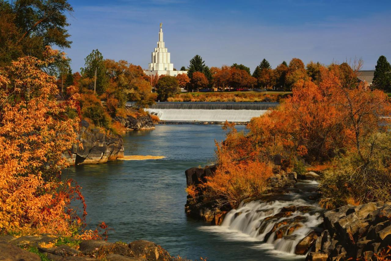 Express & By Ihg 2* Idaho Falls